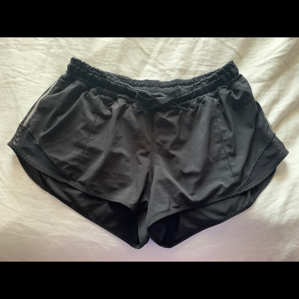 lululemon hotty hot short